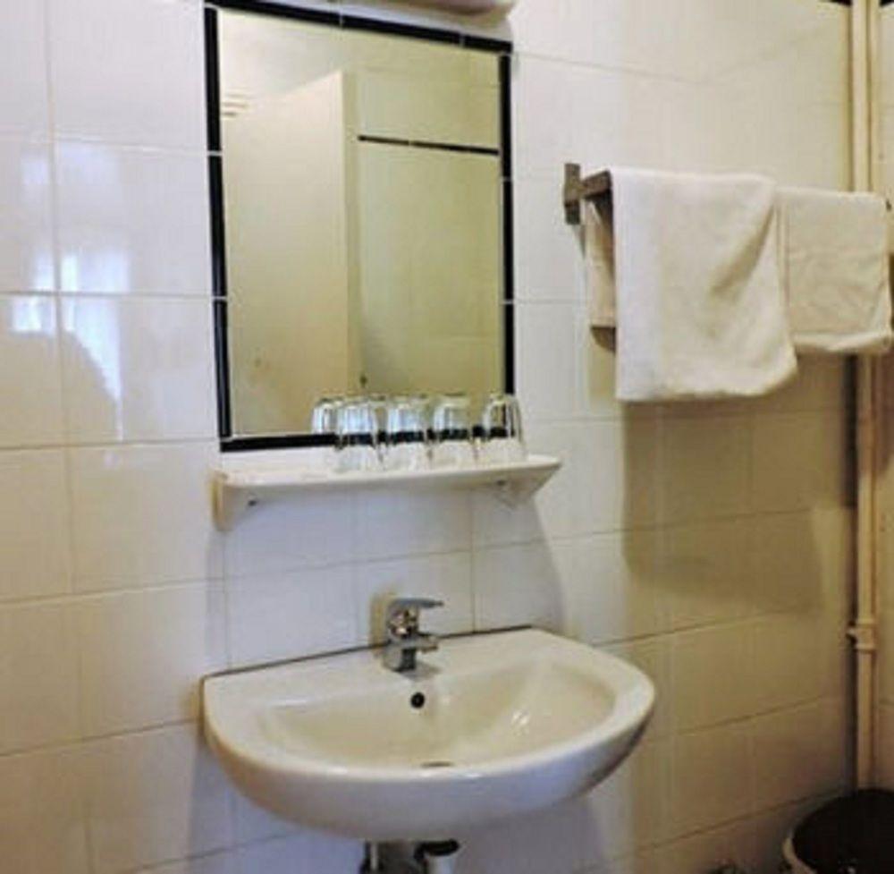 Hipotel Paris Voltaire Bastille Exterior foto